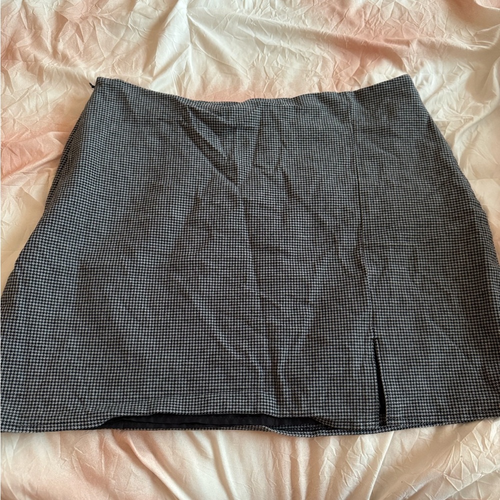 Old Navy Black and White Checkered Mini Skirt